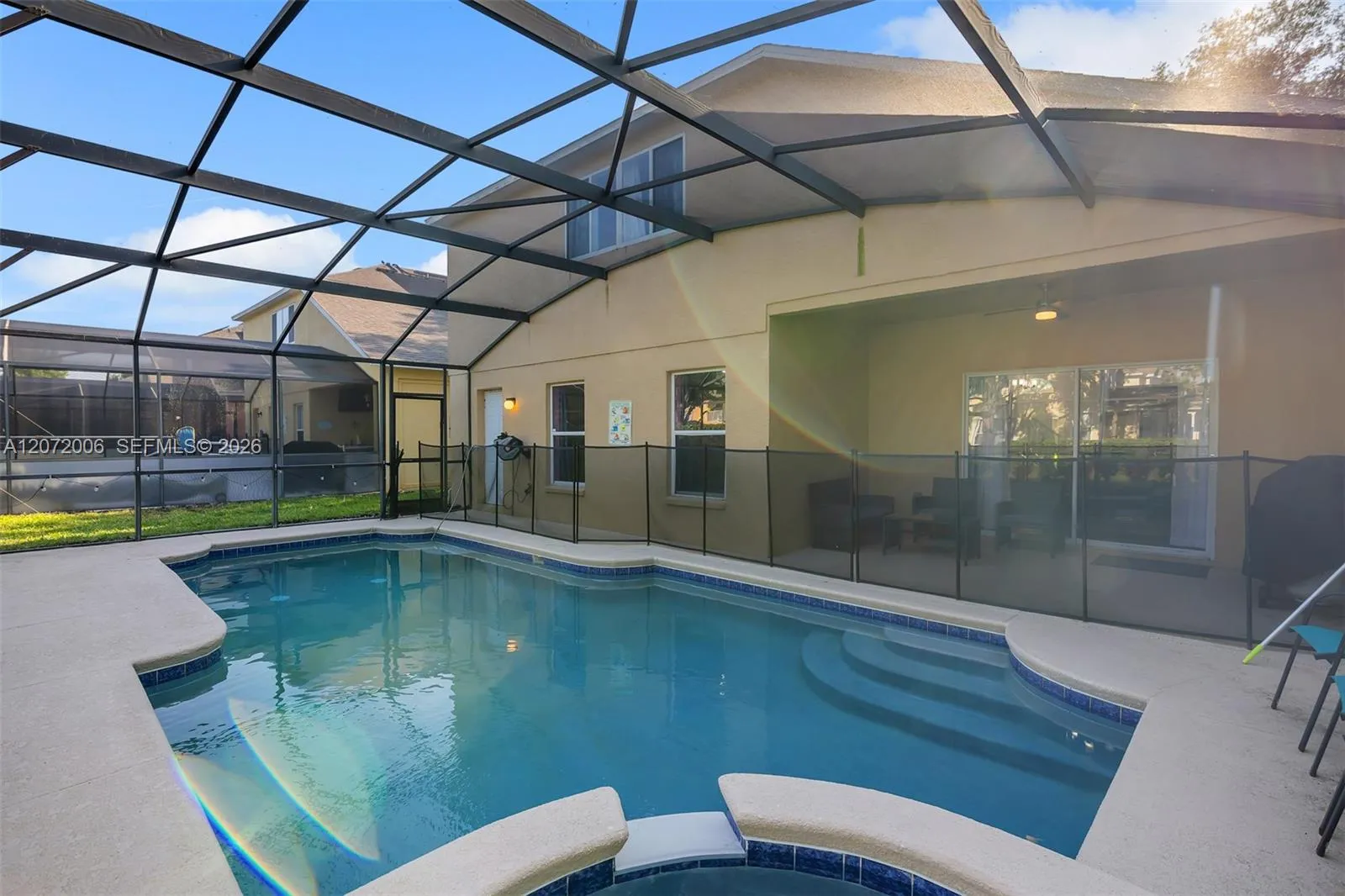 Foto de propiedad en 17833 Woodcrest Way, Clermont, FL 34714 Clermont con MLS# 