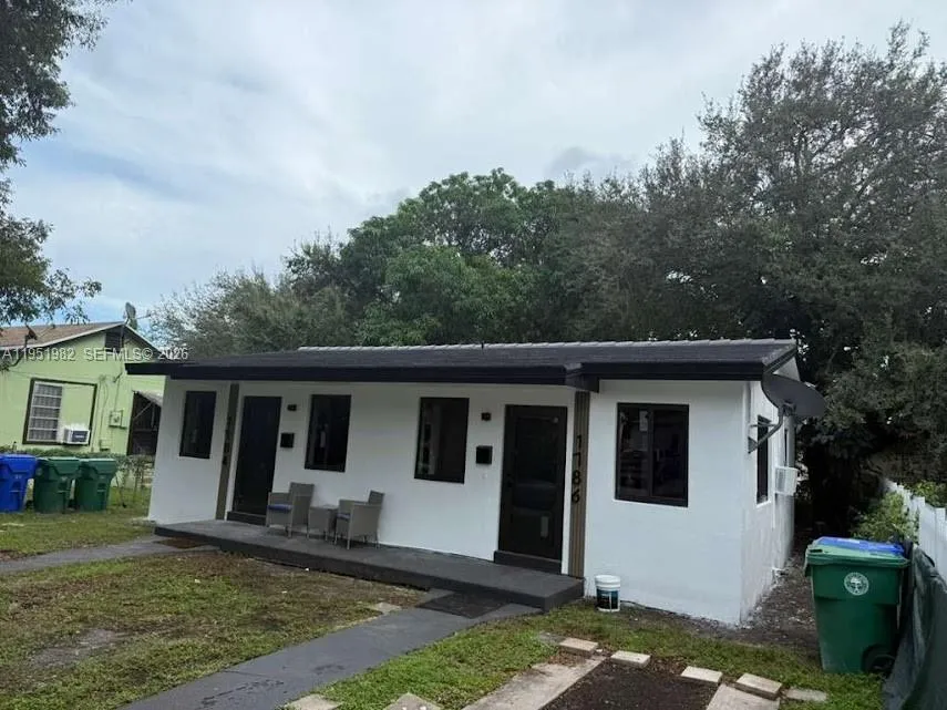 Vendido 1786 NW 53rd Street, Miami, FL 33142, Miami, FL 33142
