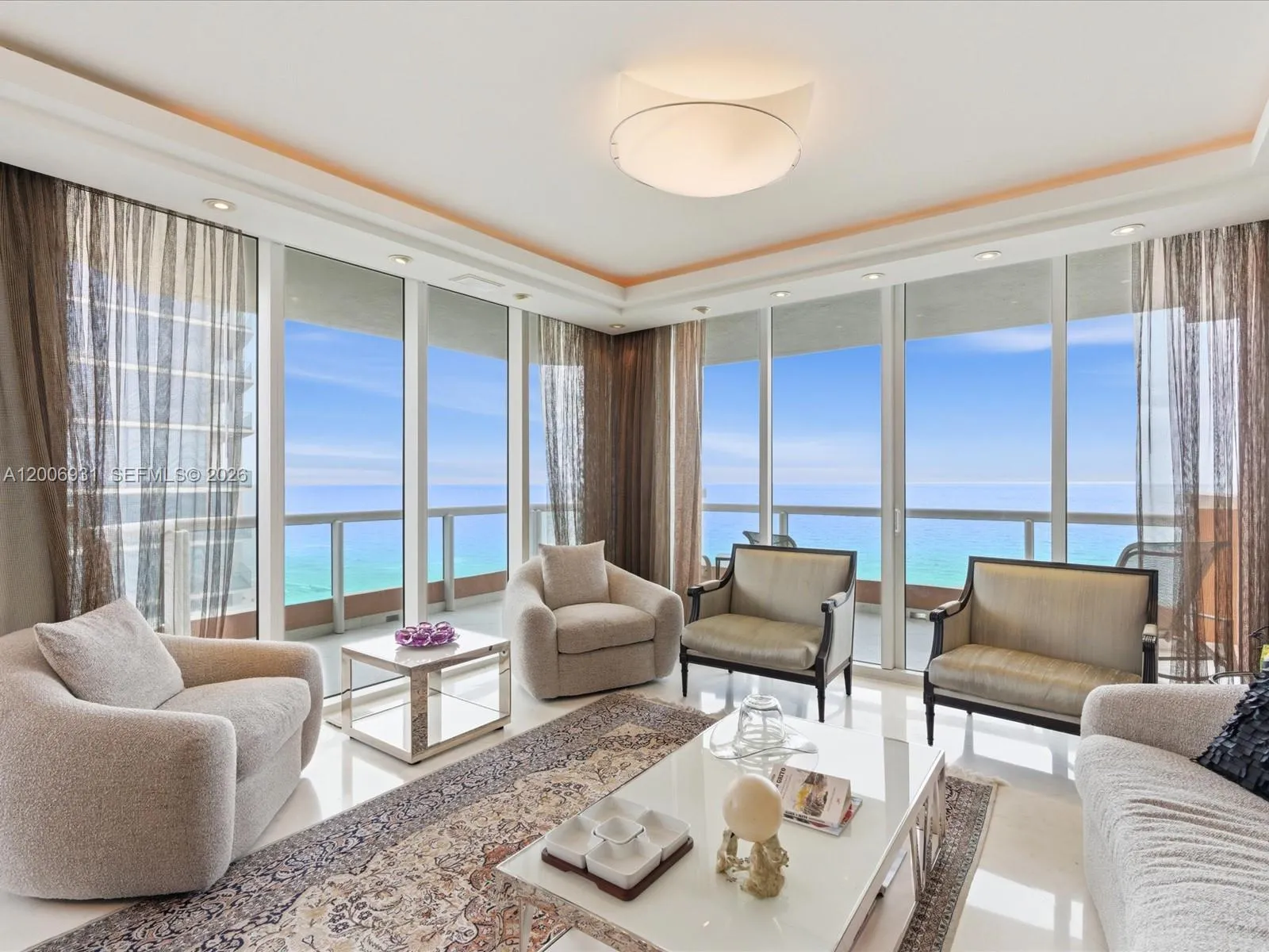 Foto de propiedad en 17875 Collins Avenue 1501, Sunny Isles Beach, FL 33160 Sunny Isles Beach con MLS# 