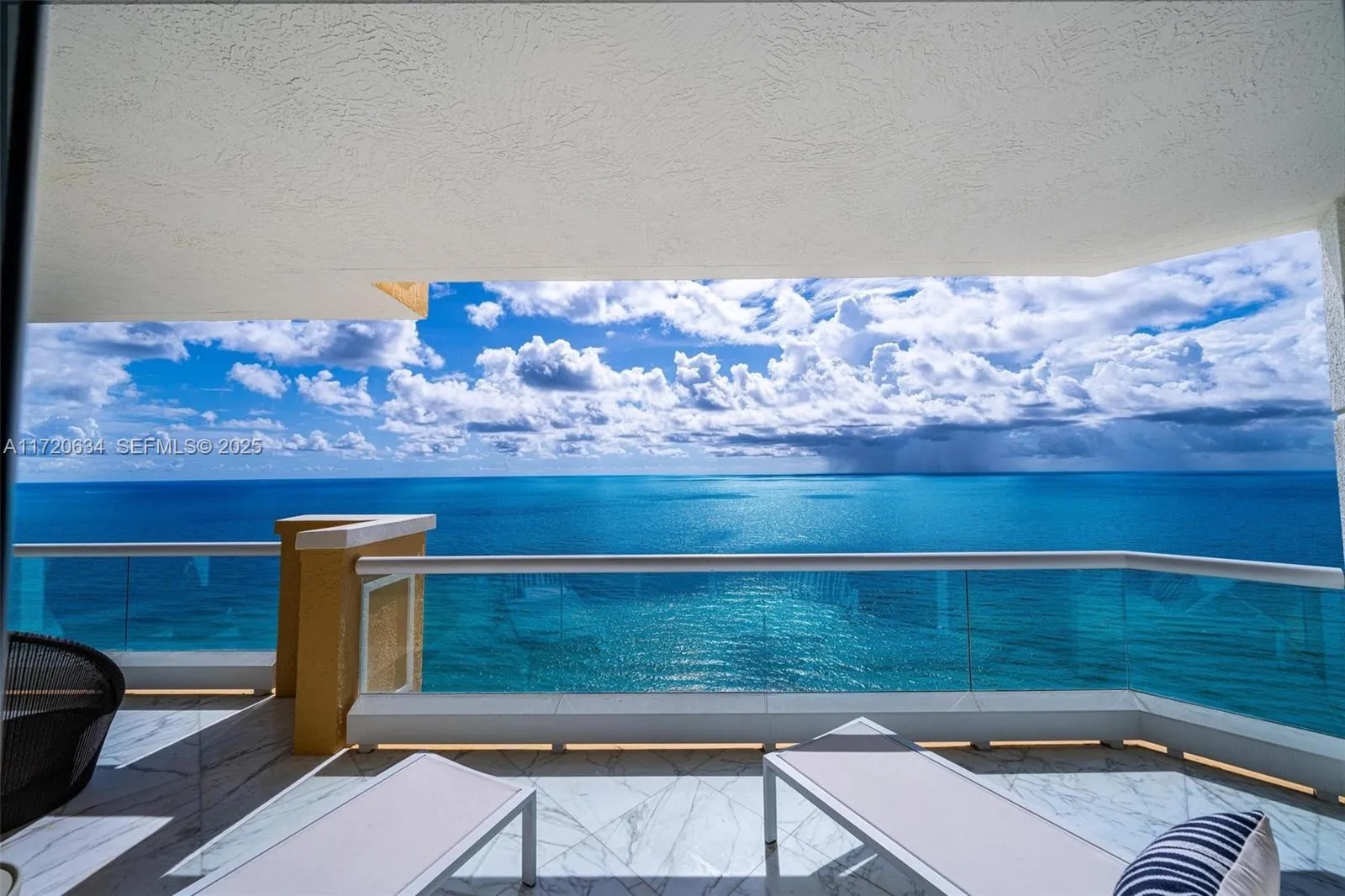 Foto de propiedad en 17875 Collins Avenue 2602, Sunny Isles Beach, FL 33160 Sunny Isles Beach con MLS# 