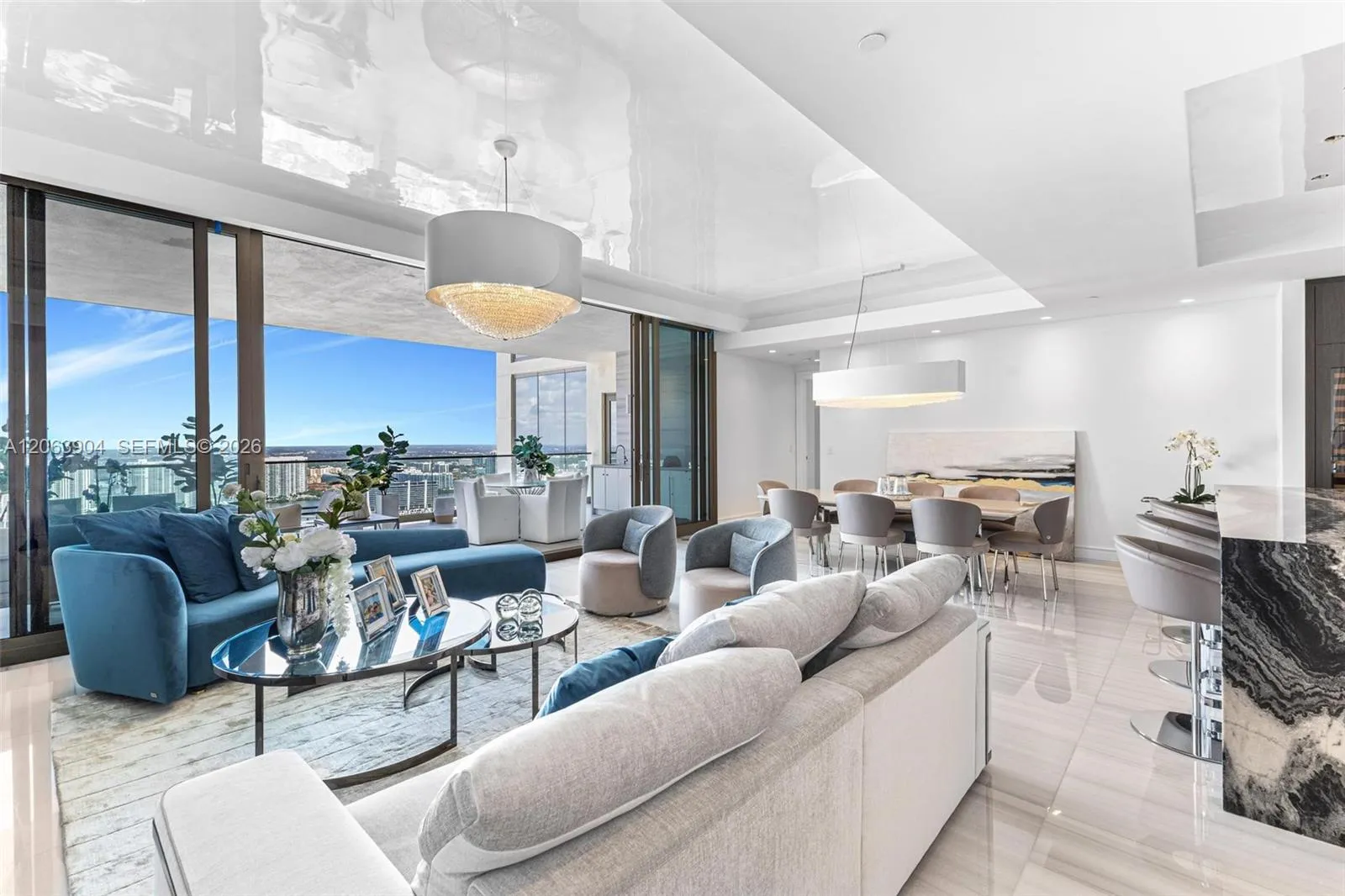 Foto de propiedad en 17901 Collins Avenue 3806, Sunny Isles Beach, FL 33160 Sunny Isles Beach con MLS# 