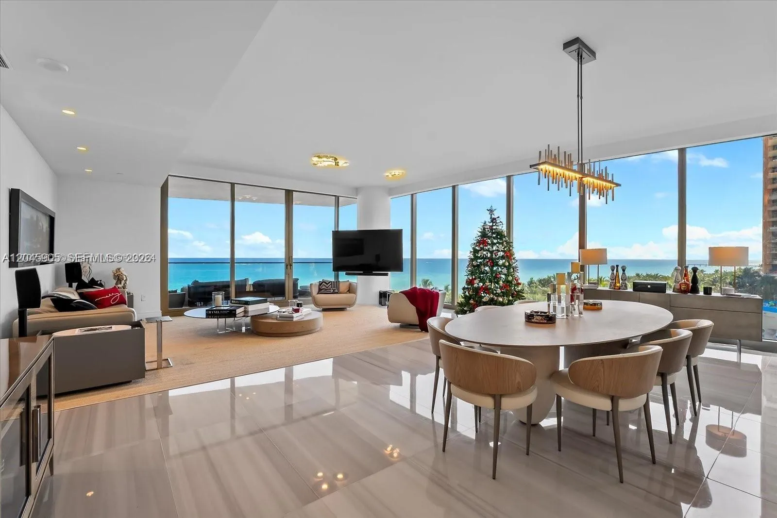 Foto de propiedad en 17901 Collins Avenue 604, Sunny Isles Beach, FL 33160 Sunny Isles Beach con MLS# 
