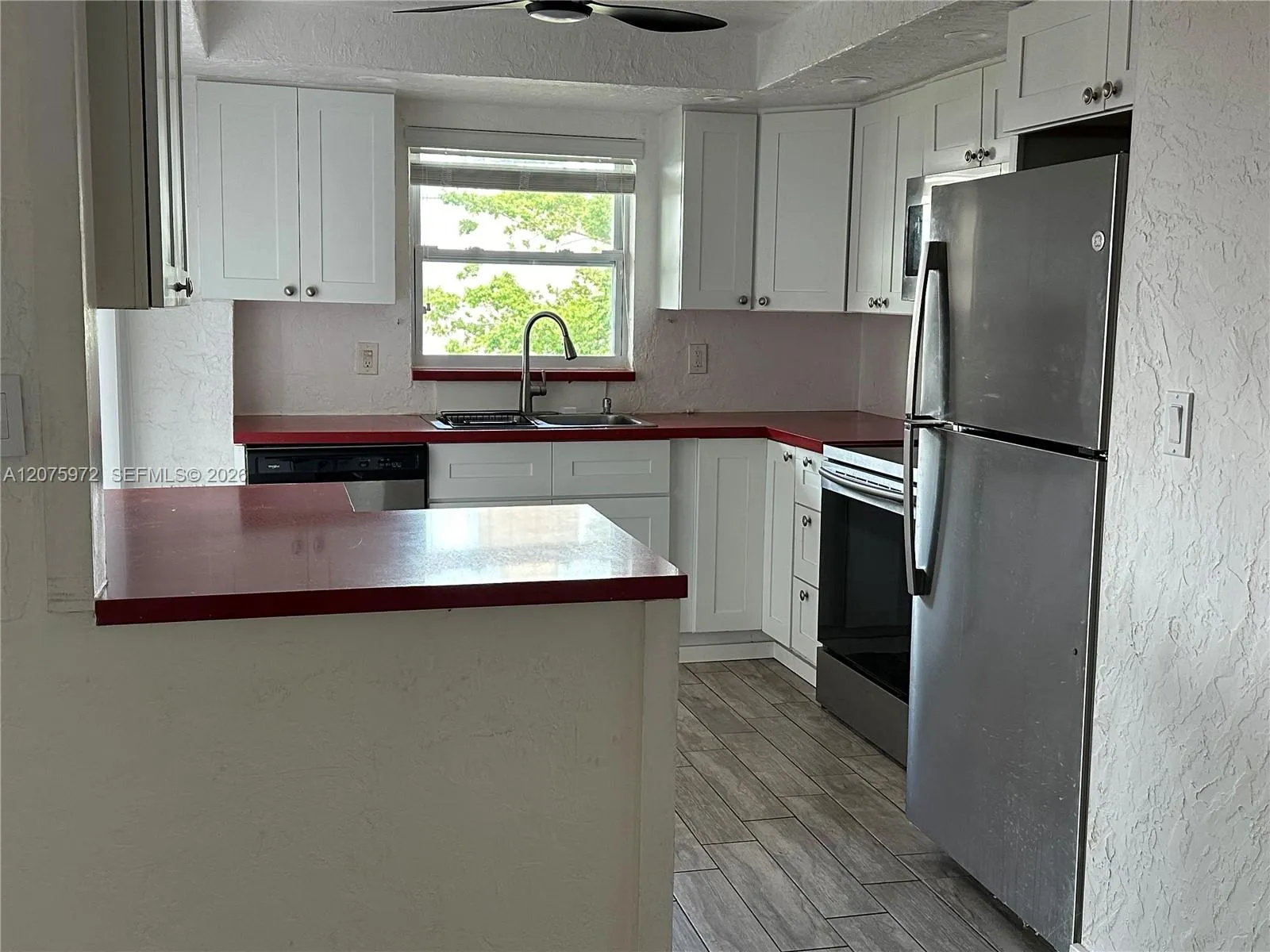 Foto de propiedad en 180 NE 12th Avenue 17E, Hallandale Beach, FL 33009 Hallandale Beach con MLS#