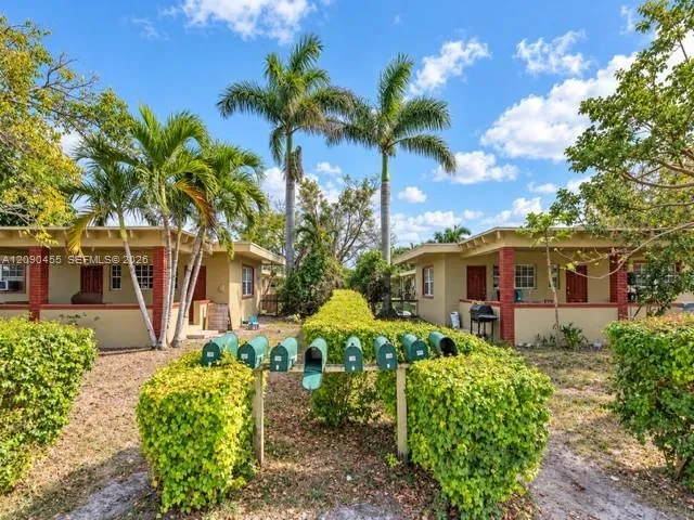 Foto de propiedad en 180 NW 9th Street 0, Homestead, FL 33030 Homestead con MLS# 