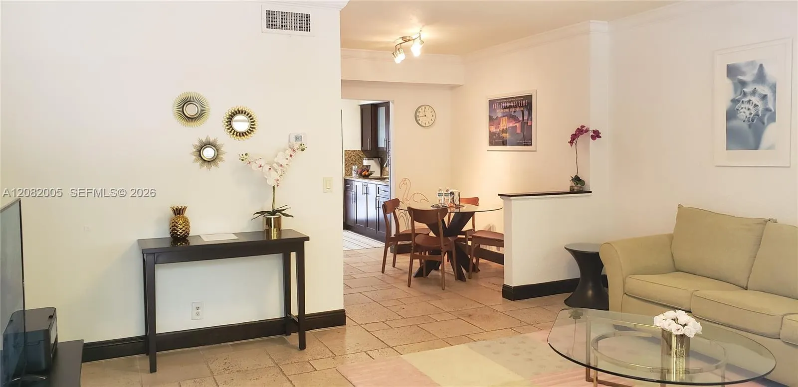 Foto de propiedad en 1800 Meridian Avenue 7, Miami Beach, FL 33139 Miami Beach con MLS# 