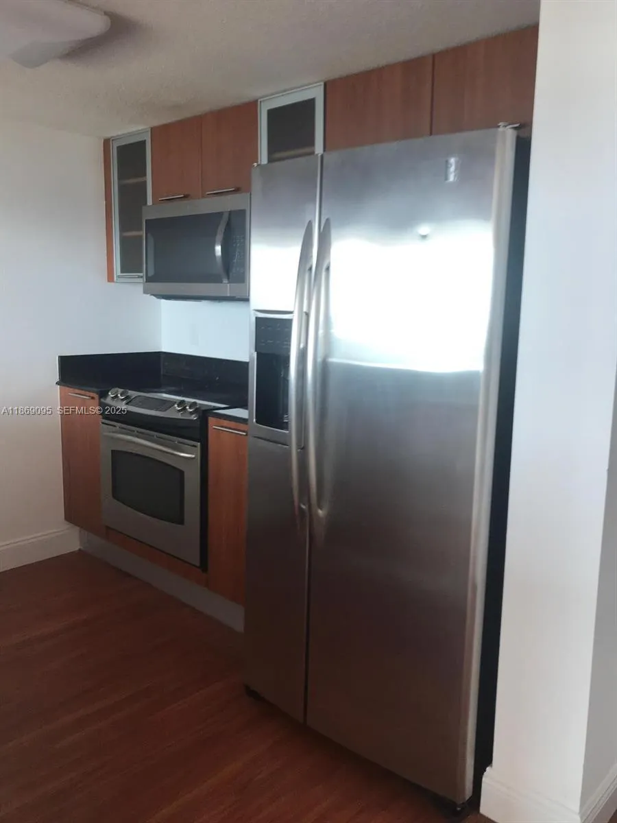Foto de propiedad en 1800 N Bayshore Drive 3910, Miami, FL 33132 Miami con MLS# 