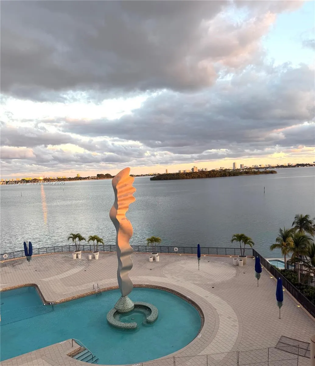 En Renta 1800 NE 114th Street 605, North Miami, FL 33181, North Miami, FL 33181