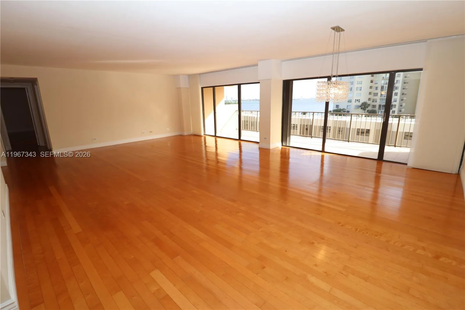 Vendido 1800 NE 114th Street 608, Miami, FL 33181, Miami, FL 33181