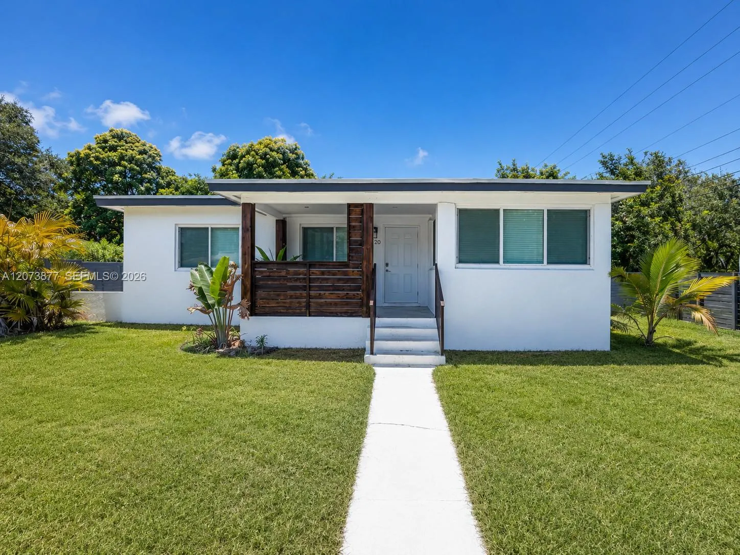 En Venta 1800 NE 154th Street, North Miami Beach, FL 33162, North Miami Beach, FL 33162