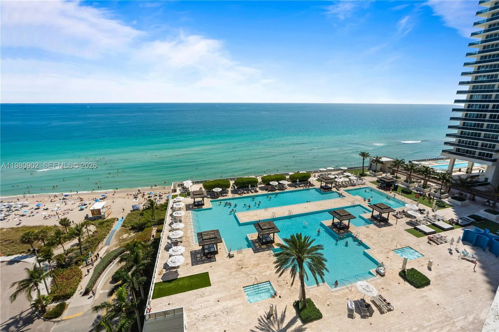 Foto de propiedad en 1800 S Ocean Drive 1601, Hallandale Beach, FL 33009 Hallandale Beach con MLS# 