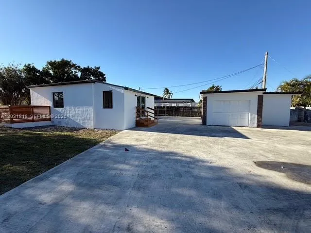 Foto de propiedad en 1800 SW 75th Ave Road, Miami, FL 33155 Miami con MLS# 