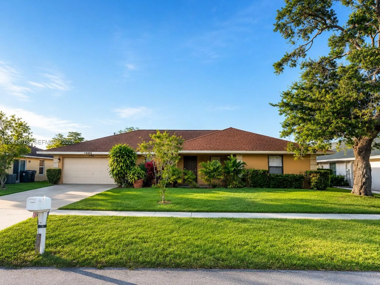 Foto de propiedad en 1800 Wisteria Street, Wellington, FL 33414 Wellington con MLS# 