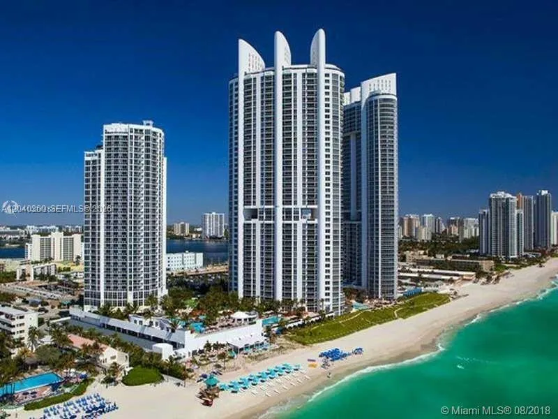 Foto de propiedad en 18001 Collins Avenue 1008, Sunny Isles Beach, FL 33160 Sunny Isles Beach con MLS# 