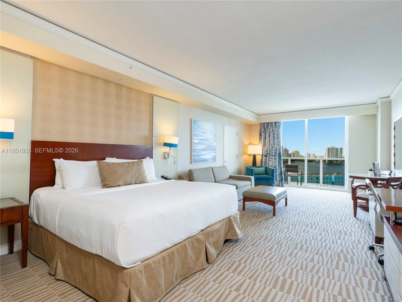 Foto de propiedad en 18001 Collins Avenue 1202, Sunny Isles Beach, FL 33160 Sunny Isles Beach con MLS#