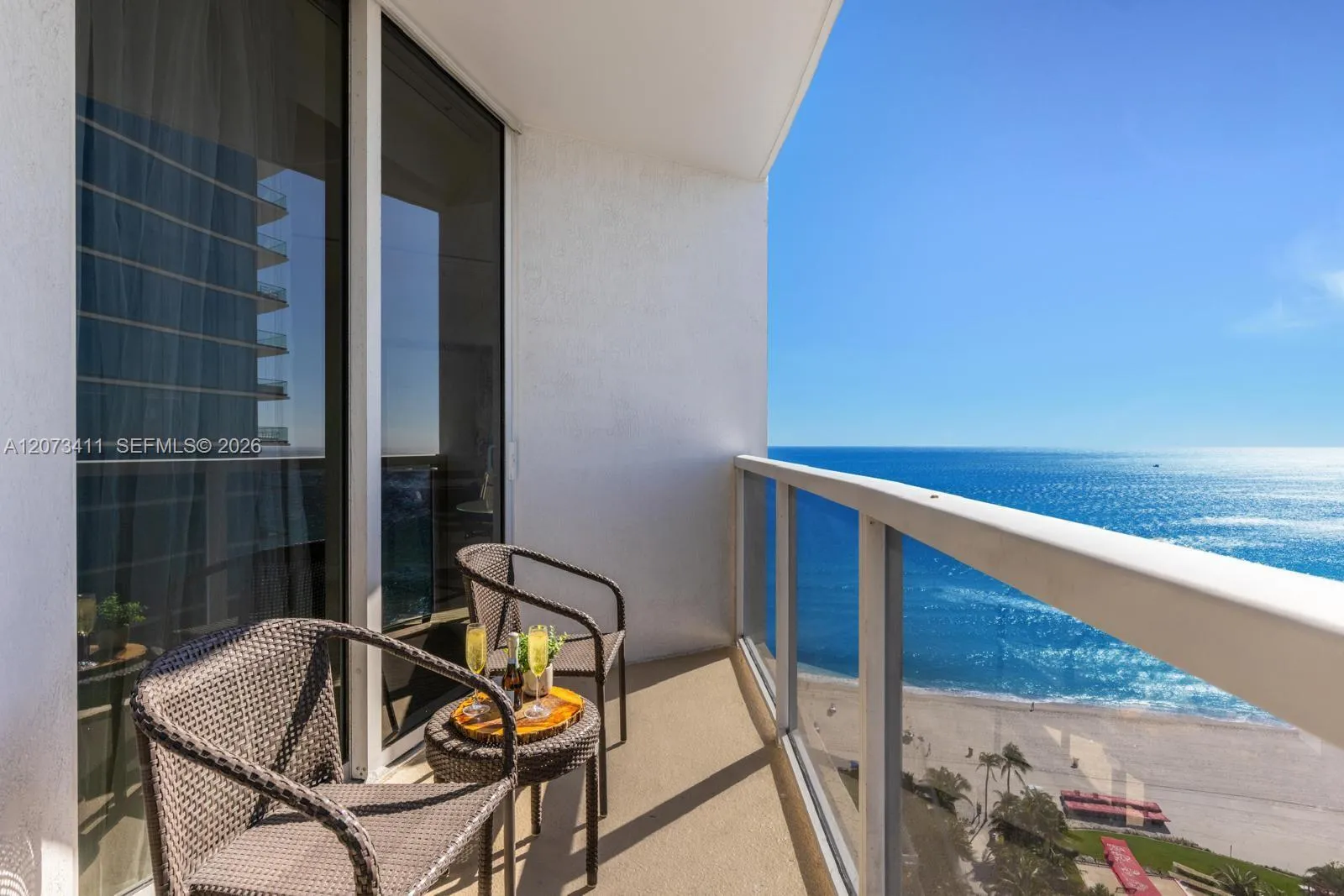 Foto de propiedad en 18001 Collins Avenue 1514, Sunny Isles Beach, FL 33160 Sunny Isles Beach con MLS# 