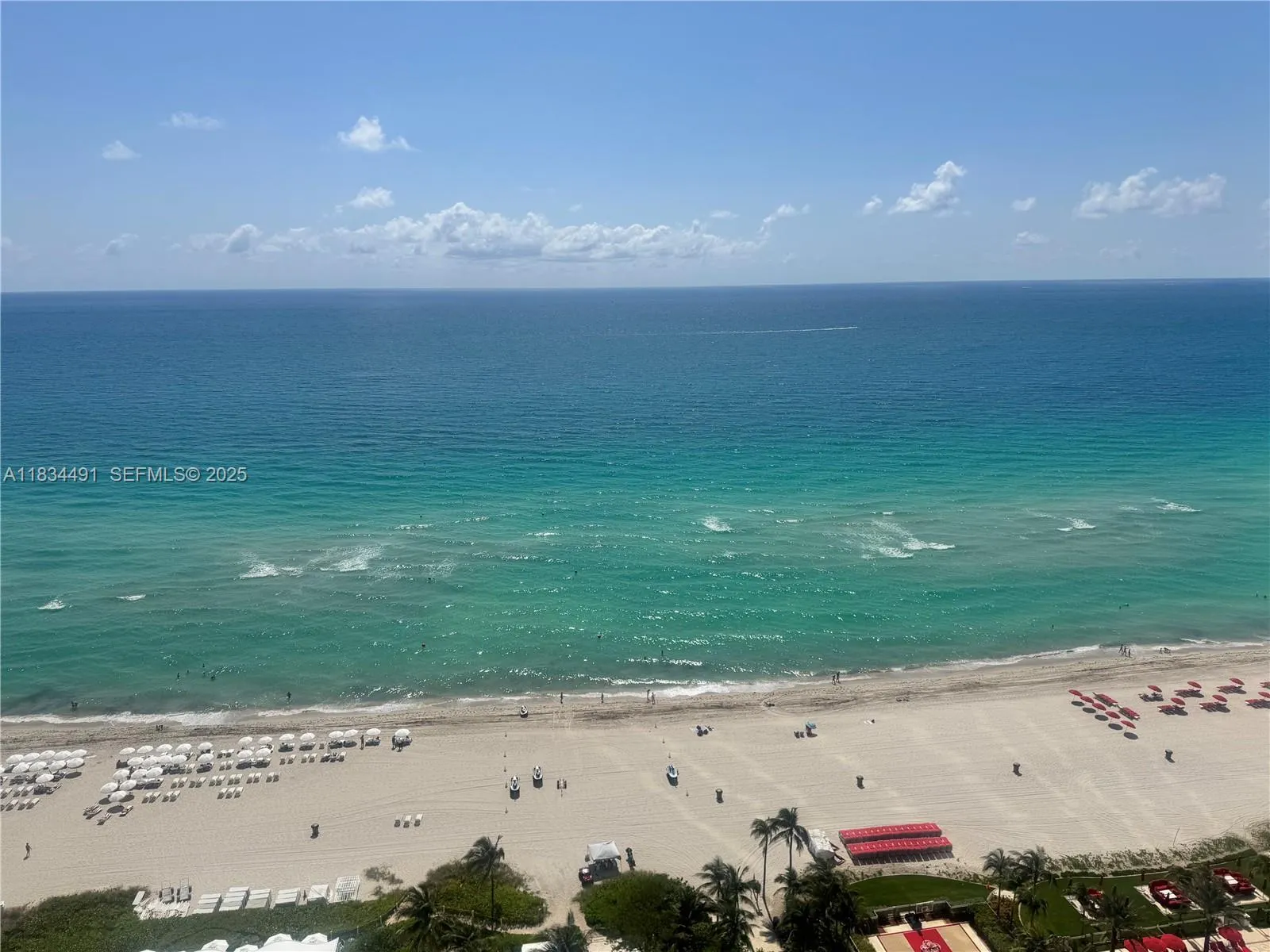 Foto de propiedad en 18001 Collins Avenue 1810, Sunny Isles Beach, FL 33160 Sunny Isles Beach con MLS# 