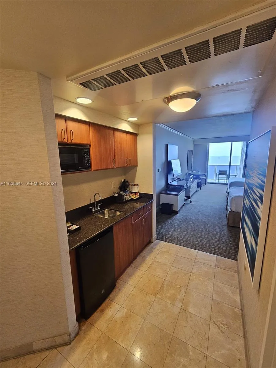 Foto de propiedad en 18001 Collins Avenue 2610, Sunny Isles Beach, FL 33160 Sunny Isles Beach con MLS# 
