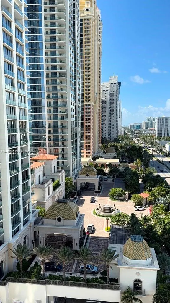 Foto de propiedad en 18001 Collins Avenue 716, Sunny Isles Beach, FL 33160 Sunny Isles Beach con MLS# 