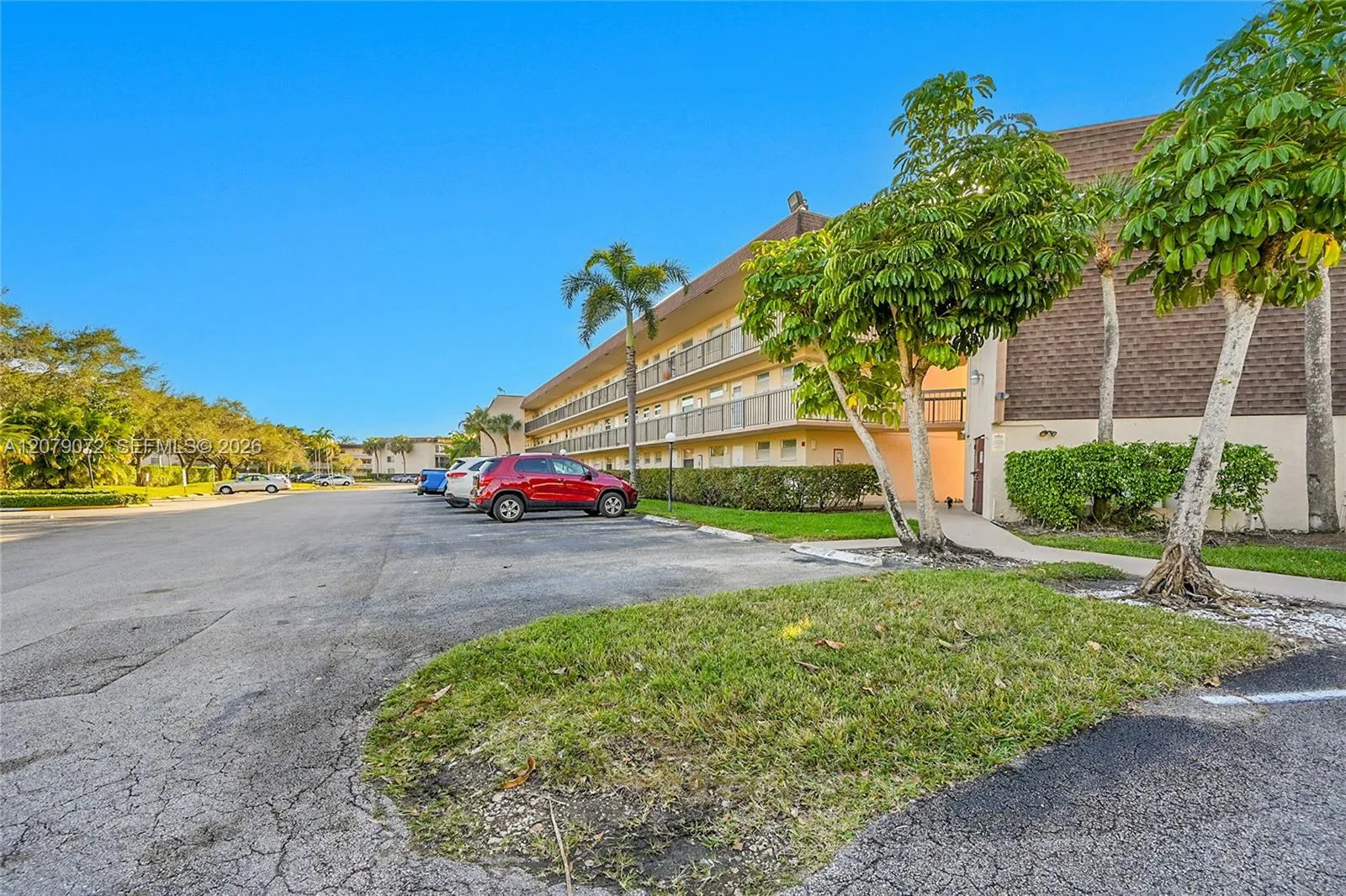 En Renta 1801 NW 75th Avenue 305, Plantation, FL 33313, Plantation, FL 33313