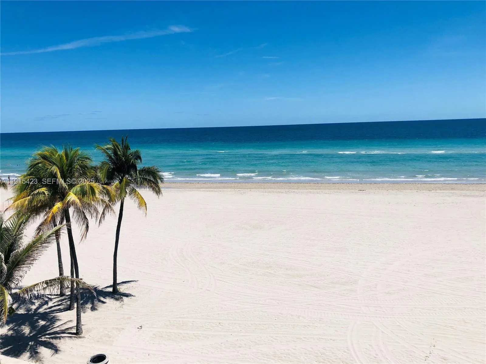 Foto de propiedad en 1801 S Surf Road 4, Hollywood, FL 33019 Hollywood con MLS# 