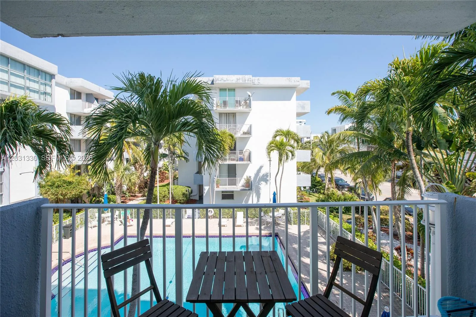 Foto de propiedad en 1801 S Treasure Drive 321, North Bay Village, FL 33141 North Bay Village con MLS# 
