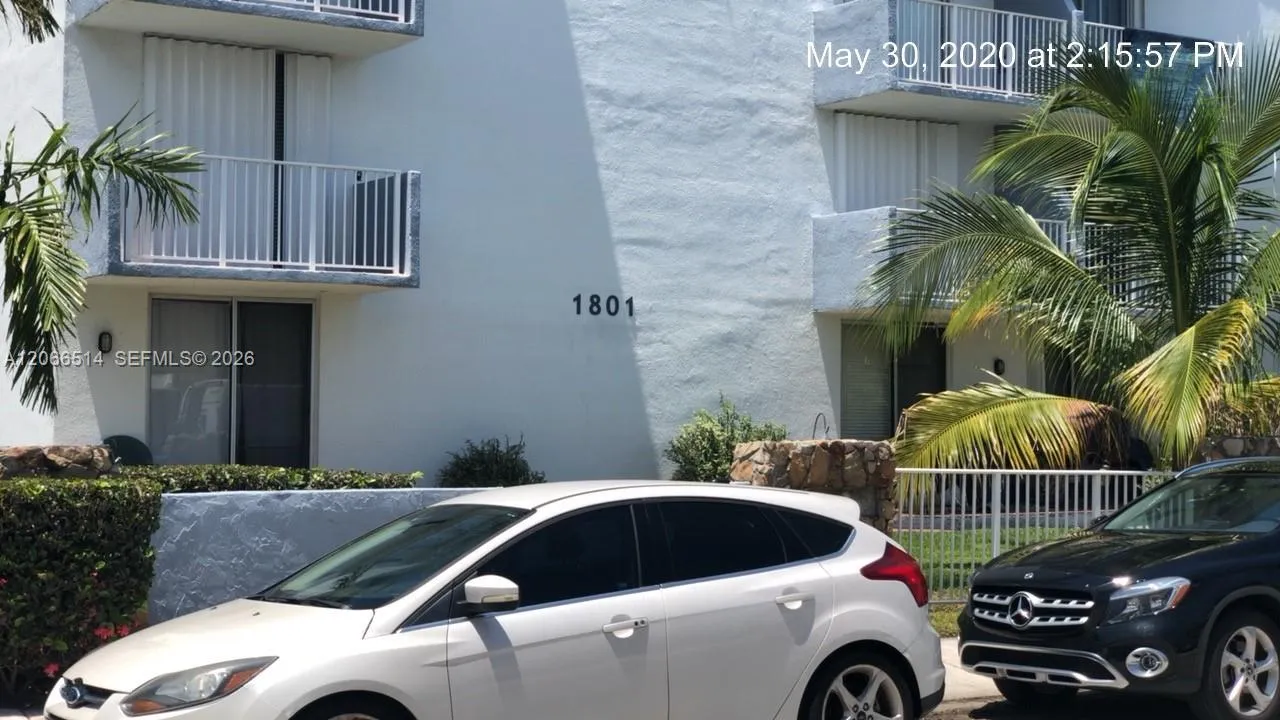 Foto de propiedad en 1801 S Treasure Drive 401, North Bay Village, FL 33141 North Bay Village con MLS# 