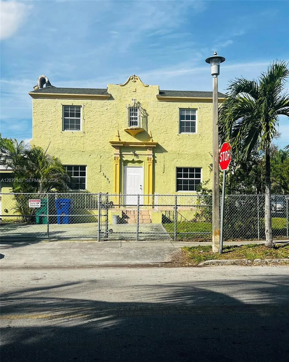 Foto de propiedad en 1801 SW 10th Street, Miami, FL 33135 Miami con MLS# 