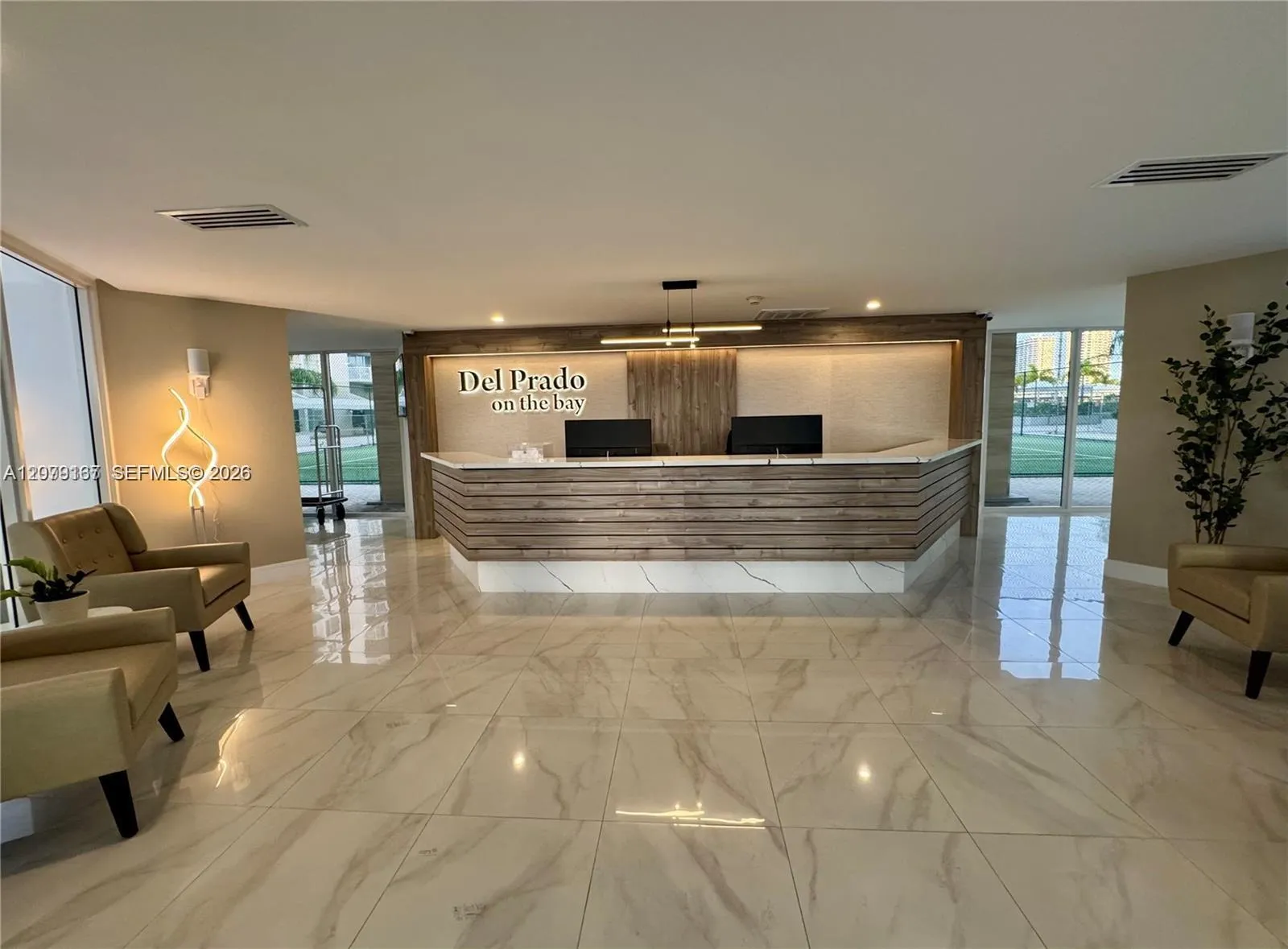 Foto de propiedad en 18011 Biscayne Boulevard 1203, Aventura, FL 33160 Aventura con MLS# 