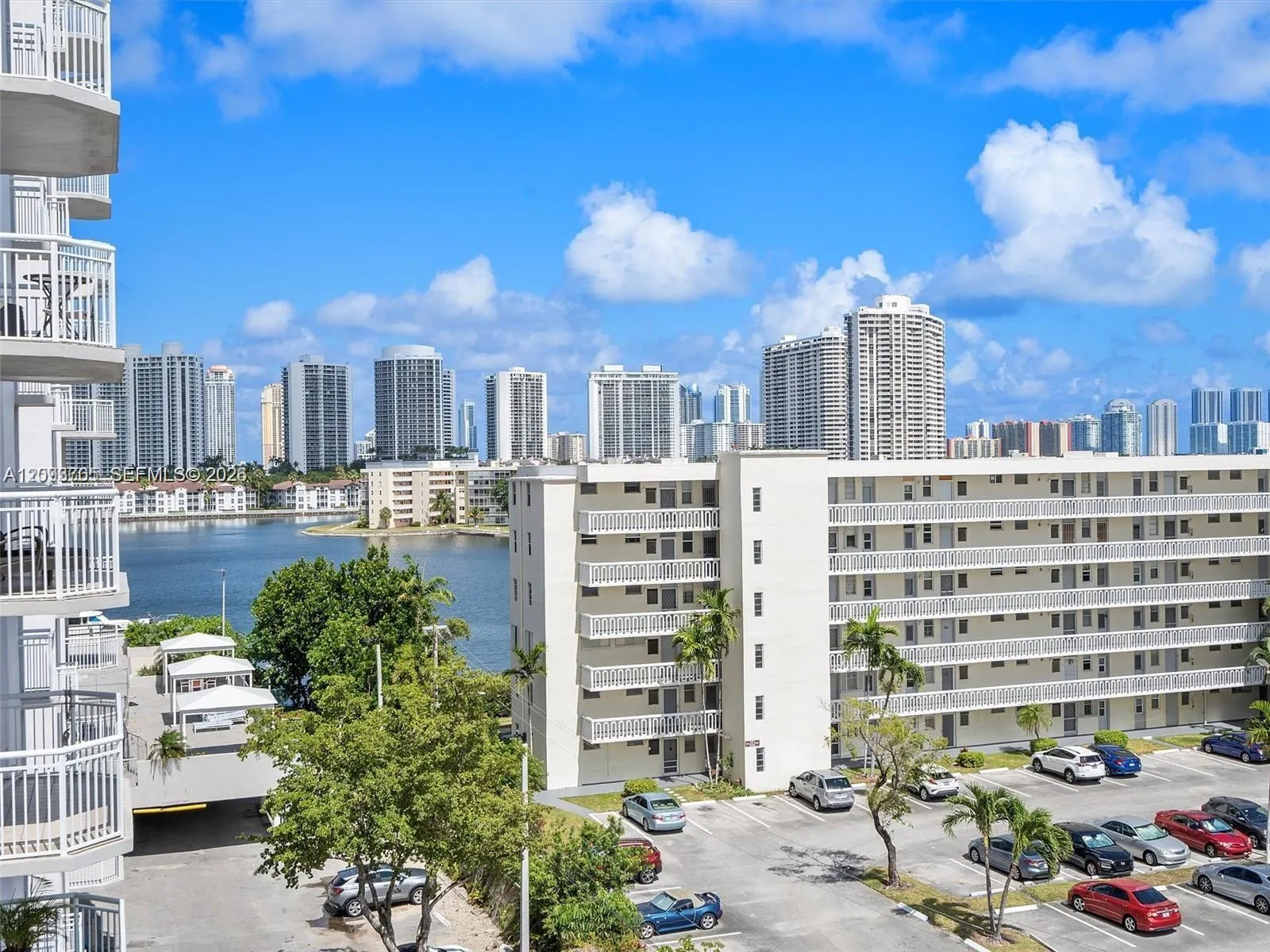 En Venta 18021 Biscayne Boulevard 603, Aventura, FL 33160, Aventura, FL 33160