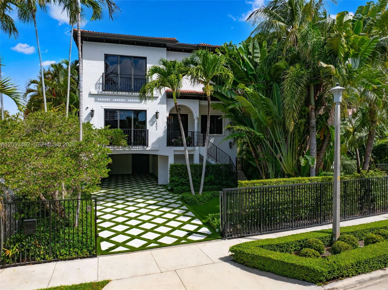 En Venta 1803 S Bayshore Lane, Miami, FL 33133, Miami, FL 33133