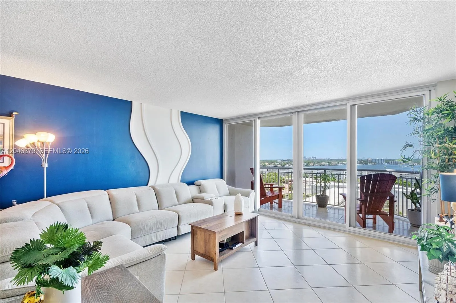 Foto de propiedad en 18031 Biscayne Boulevard 1401, Aventura, FL 33160 Aventura con MLS# 