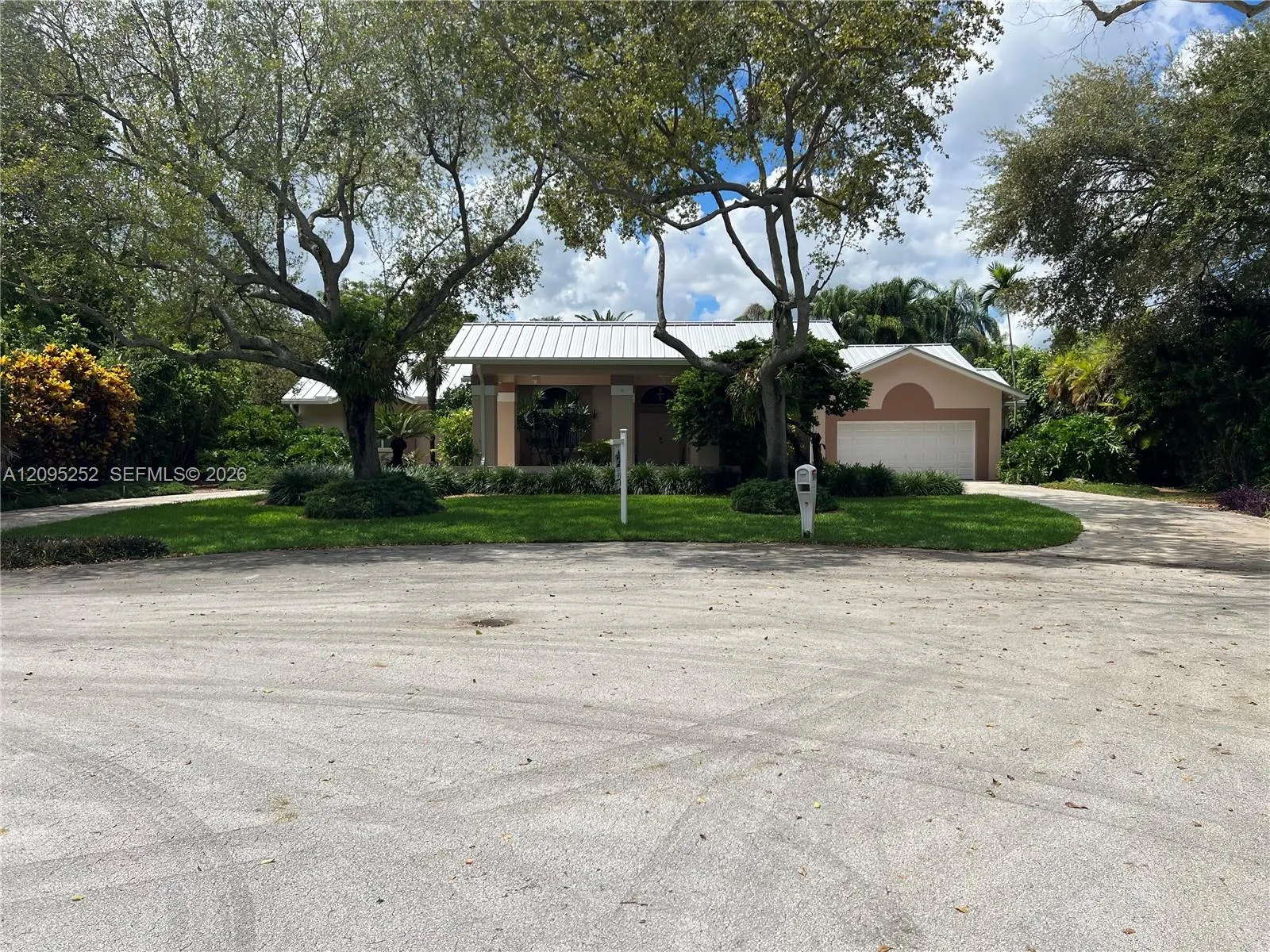 En Venta 18032 SW 82nd Court, Palmetto Bay, FL 33157, Palmetto Bay, FL 33157