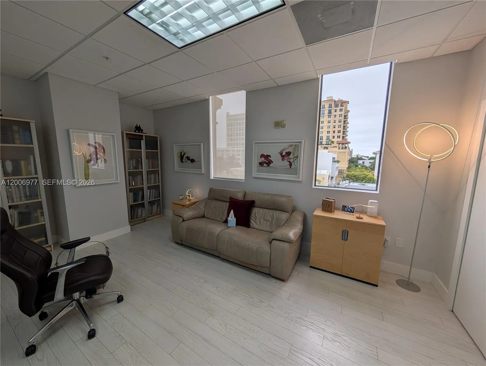 Foto de propiedad en 1805 Ponce De Leon Boulevard 410, Coral Gables, FL 33134 Coral Gables con MLS# 
