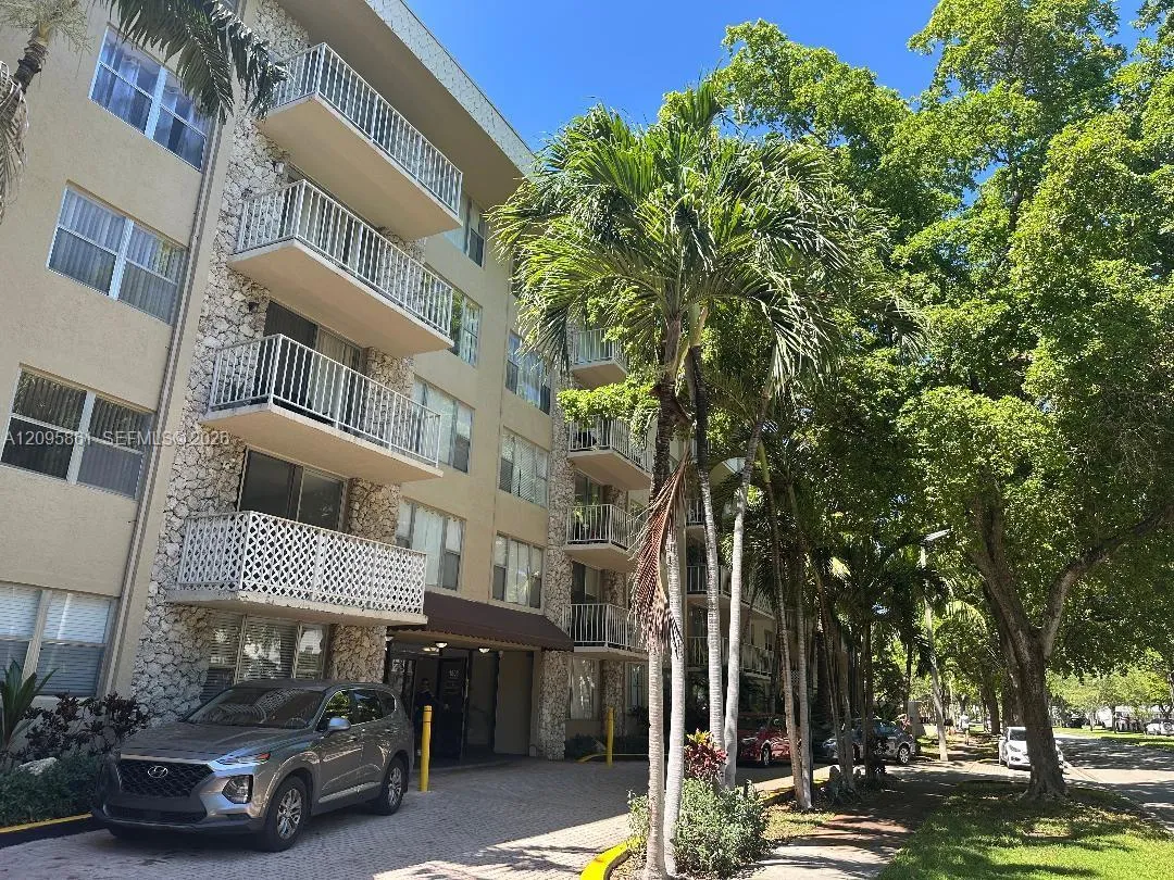 En Renta 1805 Sans Souci Boulevard 301, North Miami, FL 33181, North Miami, FL 33181