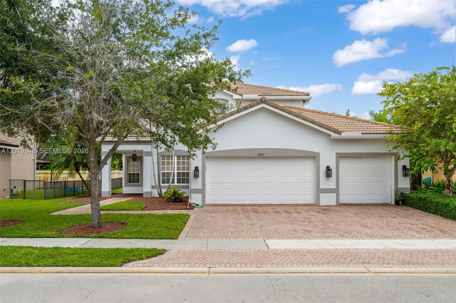 Foto de propiedad en 18051 SW 41st Street, Miramar, FL 33029 Miramar con MLS# 
