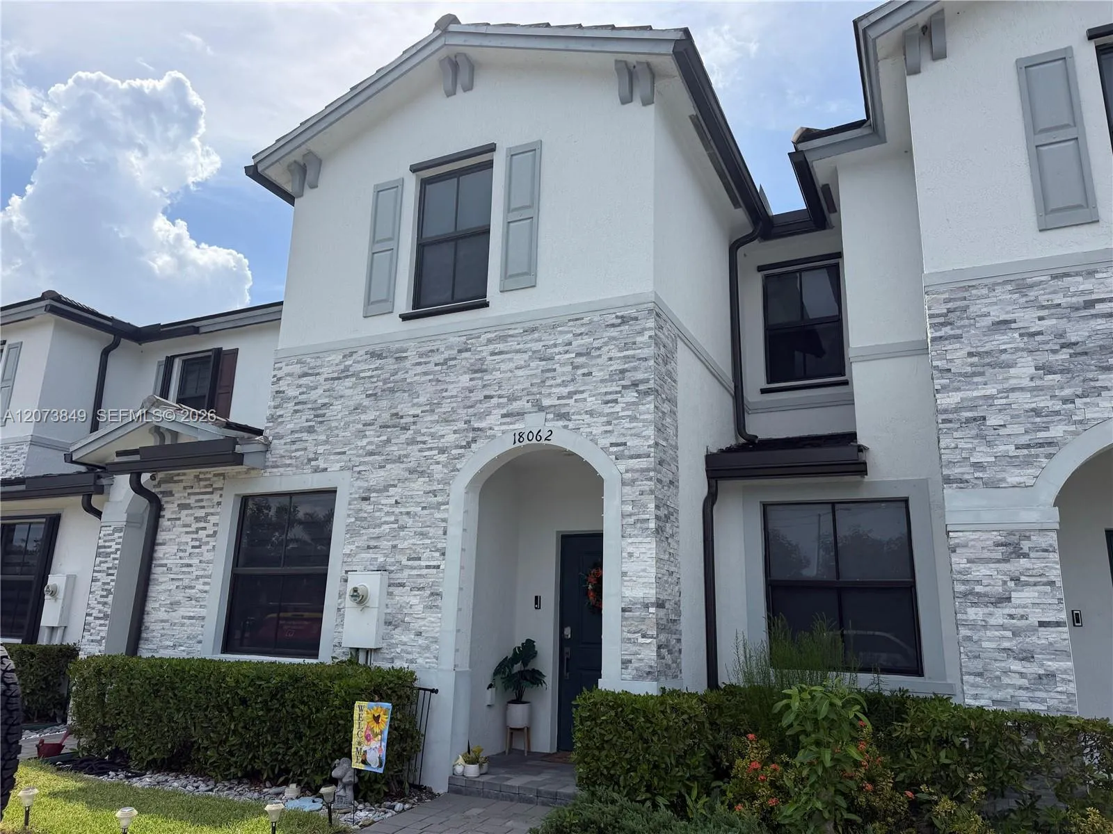 En Venta 18062 SW 147th Court, Miami, FL 33187, Miami, FL 33187