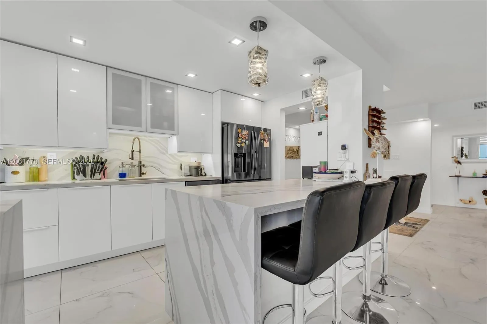 Foto de propiedad en 18071 Biscayne Boulevard 901, Aventura, FL 33160 Aventura con MLS# 