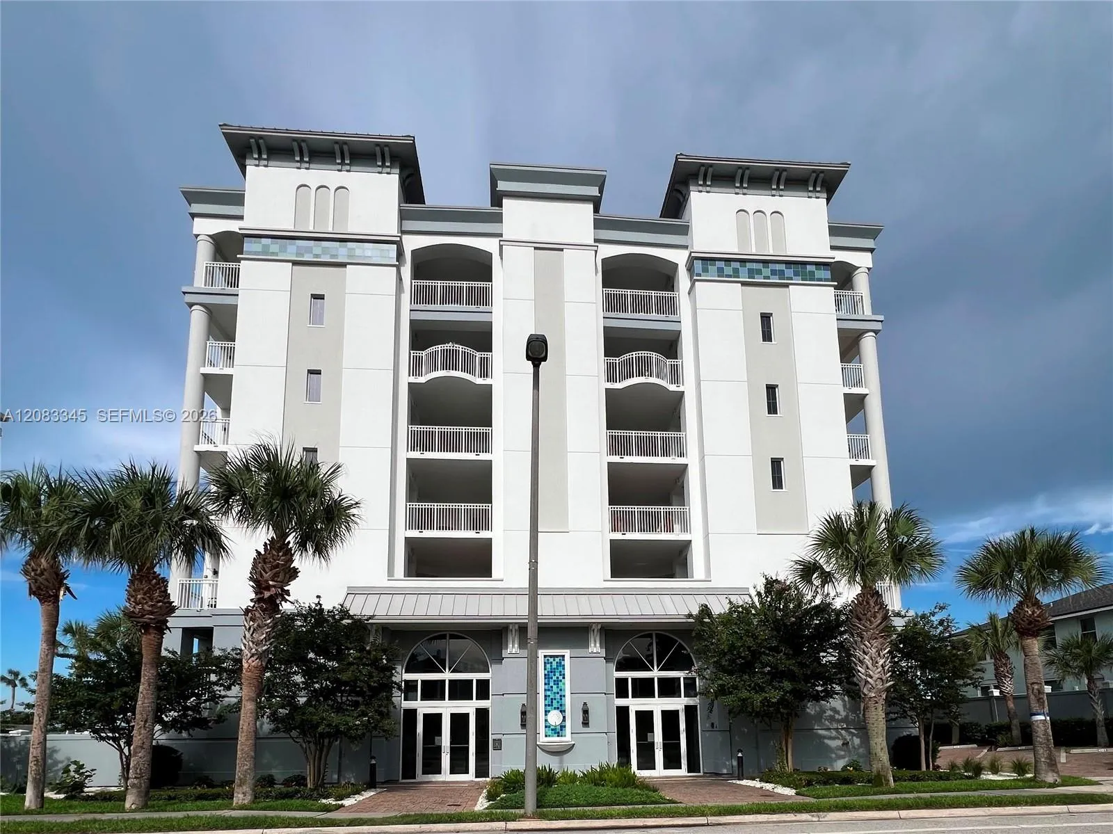 Foto de propiedad en 1809 N 1st 402, Jacksonville, FL 32250 Jacksonville con MLS# 