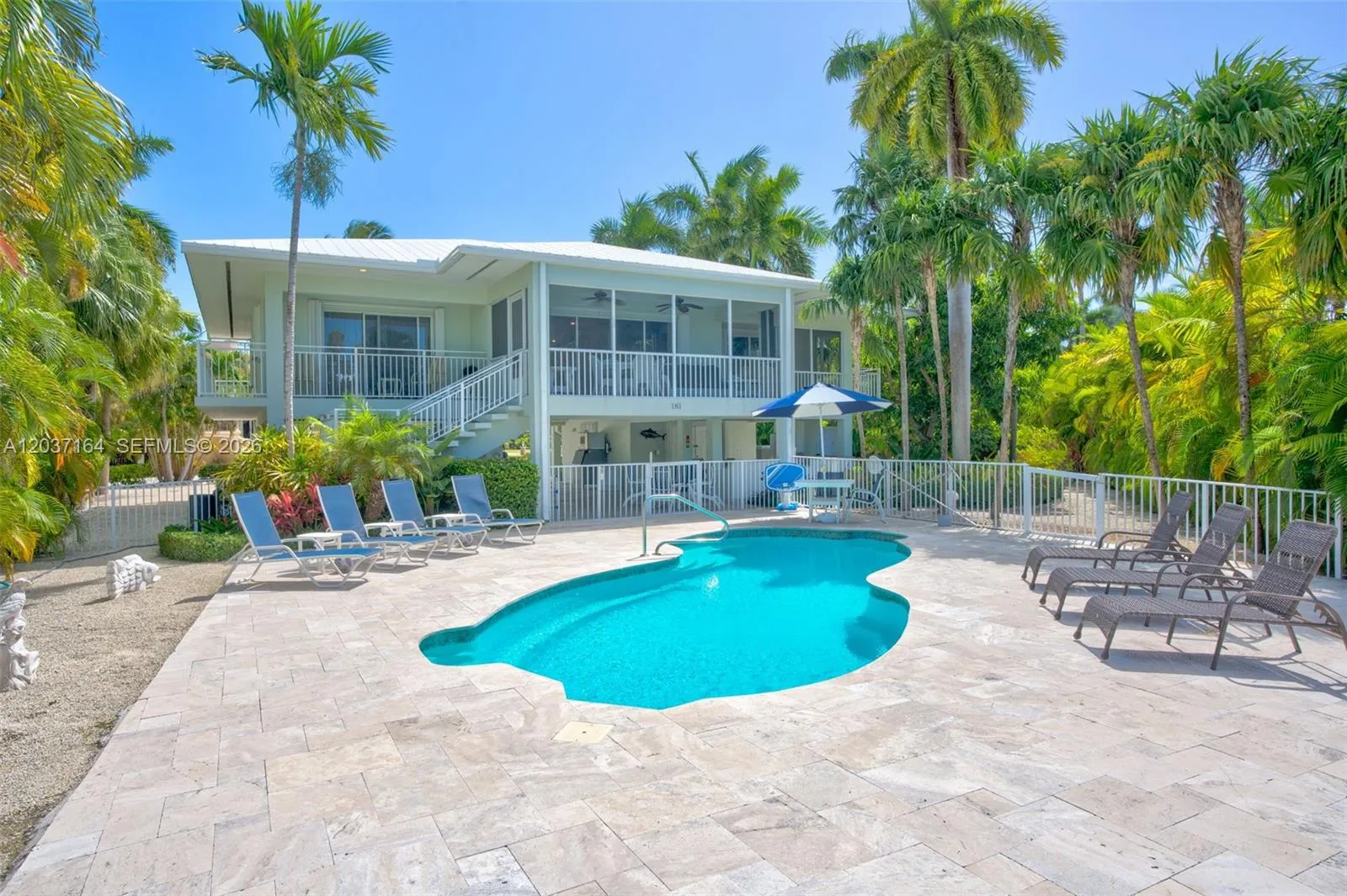 Foto de propiedad en 181 12th Street, Key Colony Beach, FL 33051 Key Colony Beach con MLS# 