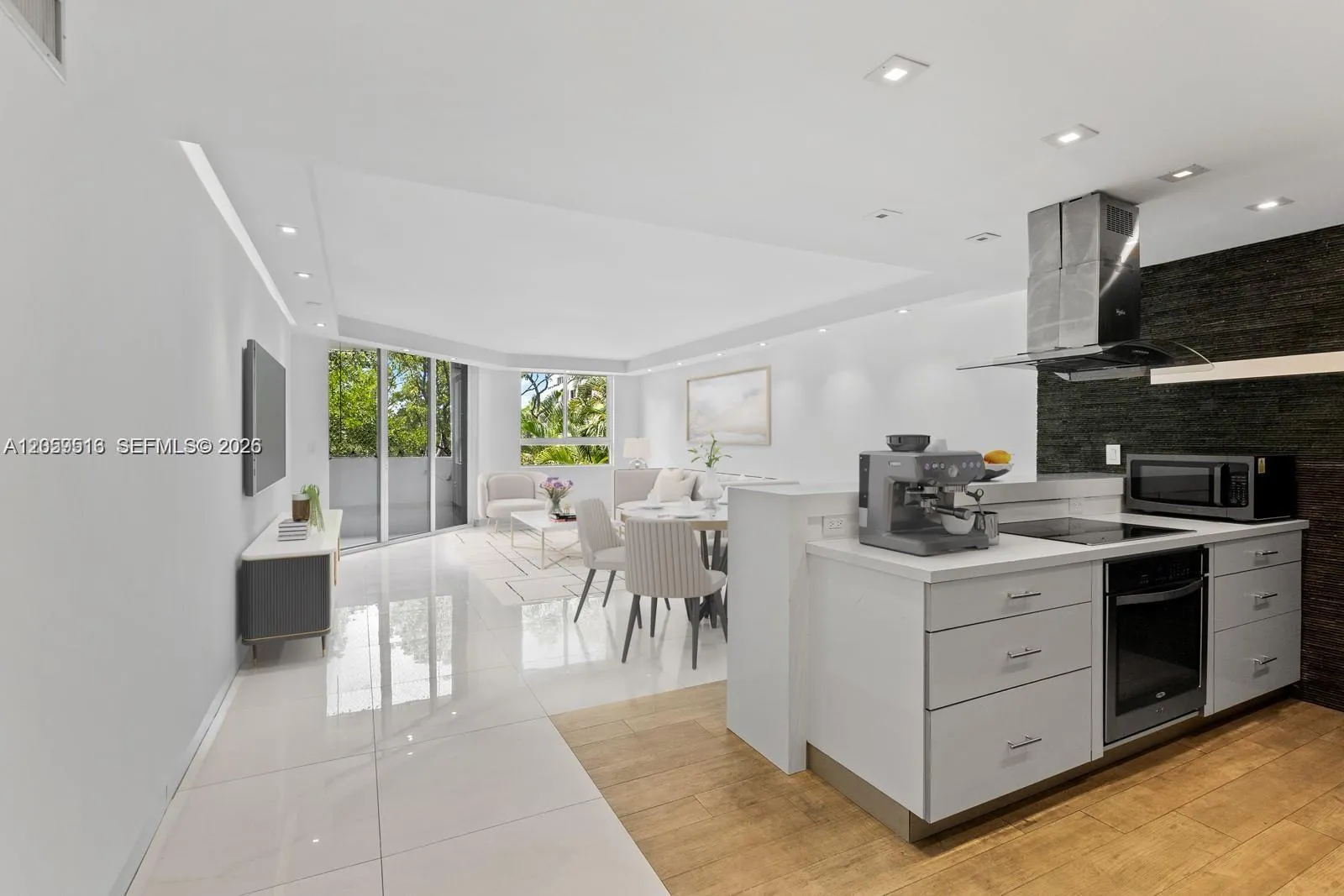 Foto de propiedad en 181 Crandon Boulevard 207, Key Biscayne, FL 33149 Key Biscayne con MLS# 