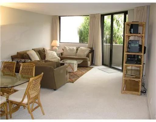 Foto de propiedad en 181 Crandon Boulevard 308, Key Biscayne, FL 33149 Key Biscayne con MLS# 