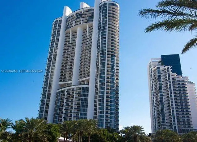 Foto de propiedad en 18101 Collins Avenue 1605, Sunny Isles Beach, FL 33160 Sunny Isles Beach con MLS#