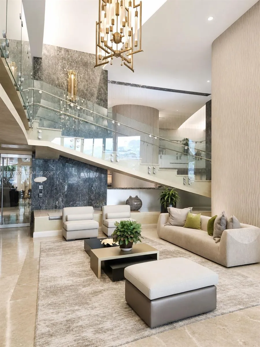 Foto de propiedad en 18101 Collins Avenue 506, Sunny Isles Beach, FL 33160 Sunny Isles Beach con MLS# 