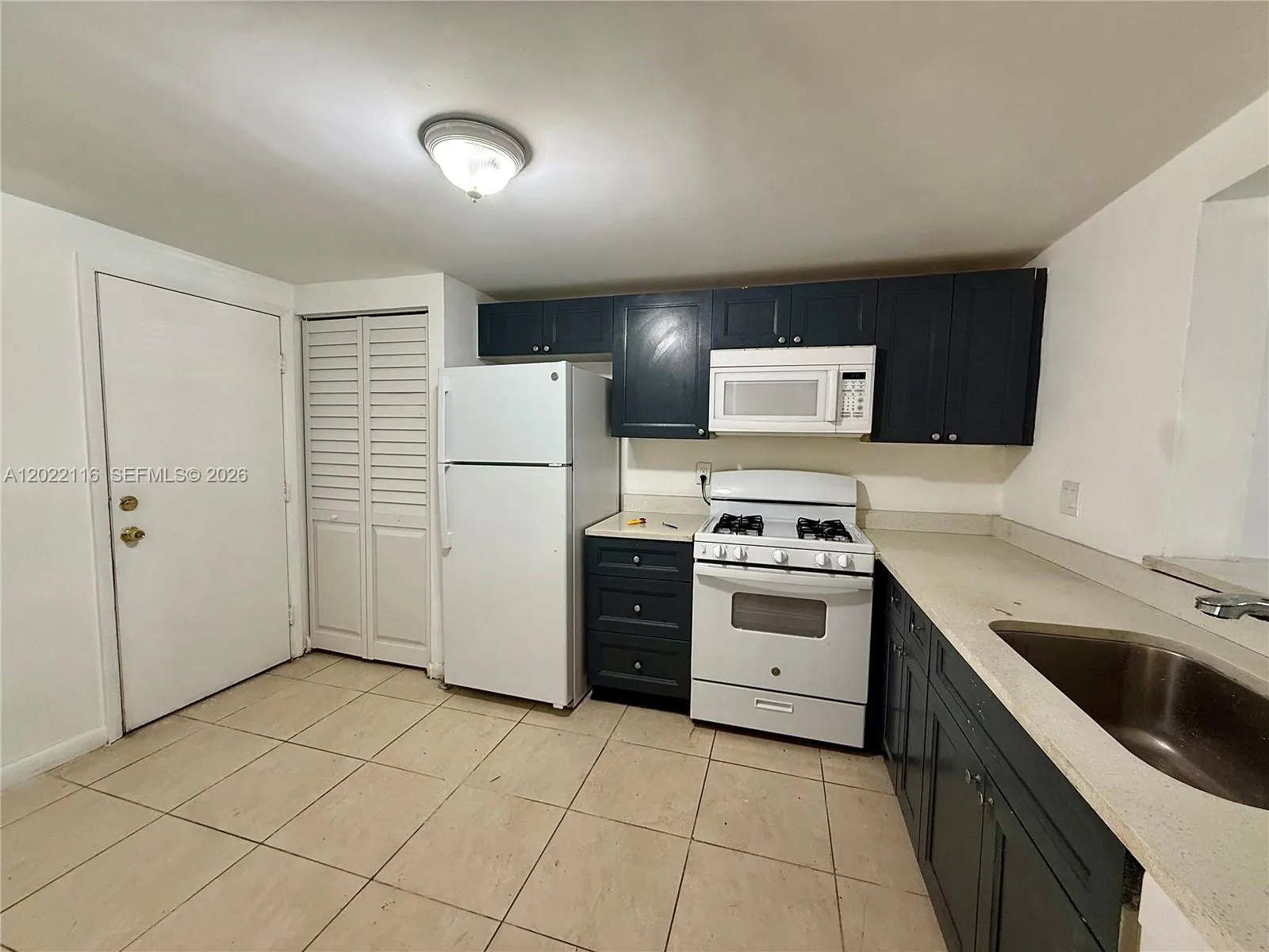 Foto de propiedad en 18101 NW 68th Avenue B102, Hialeah, FL 33015 Hialeah con MLS# 
