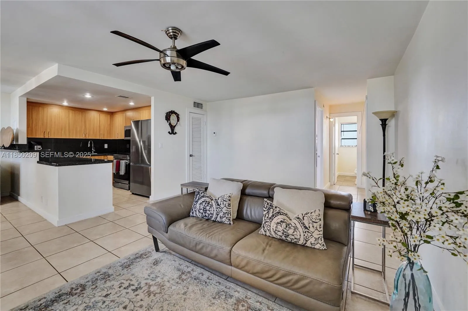 Foto de propiedad en 1811 Jefferson Street 606, Hollywood, FL 33020 Hollywood con MLS# 