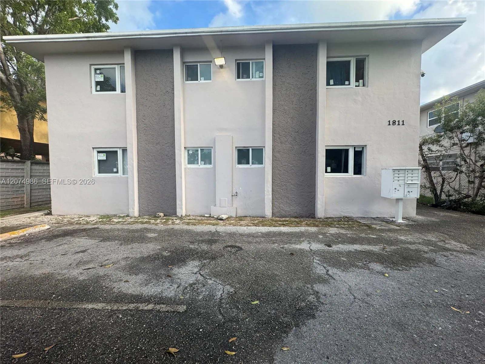 Foto de propiedad en 1811 NW 19th Terrace 2, Miami, FL 33125 Miami con MLS# 