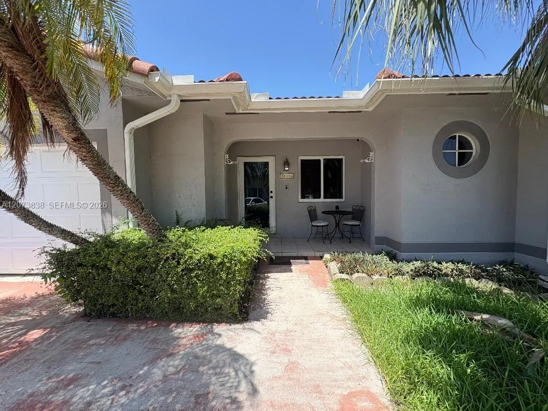 Foto de propiedad en 18116 SW 139th Place 0, Miami, FL 33177 Miami con MLS# 