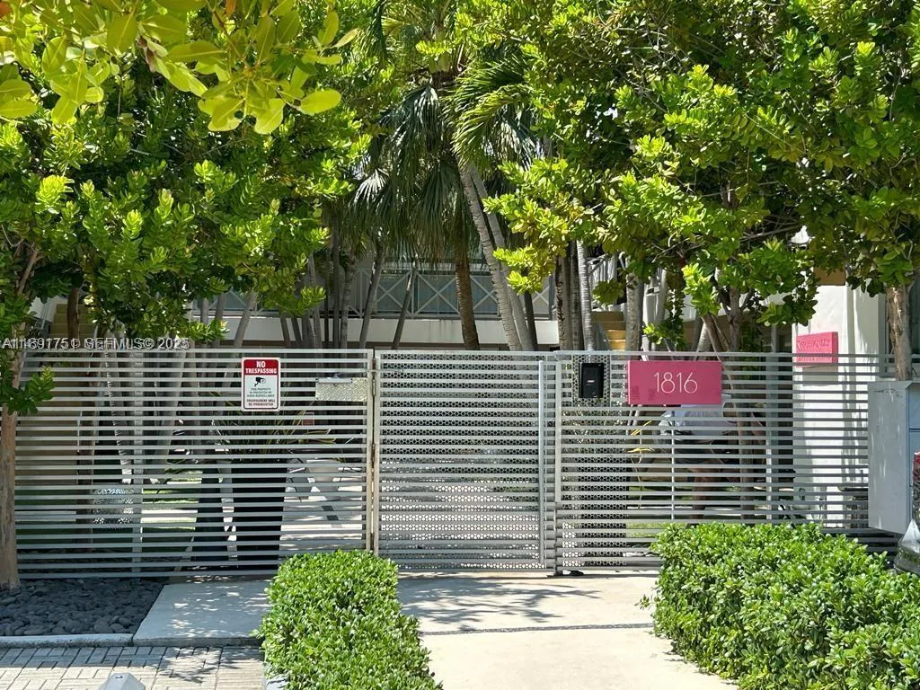 Foto de propiedad en 1816 Meridian Avenue 18, Miami Beach, FL 33139 Miami Beach con MLS# 