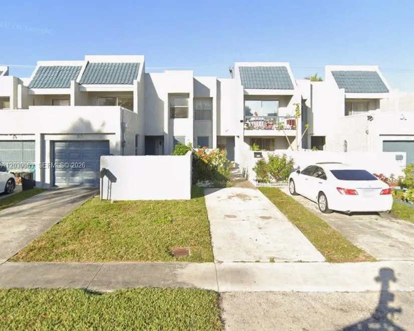 Foto de propiedad en 1817 NW 58th Avenue 22, Lauderhill, FL 33313 Lauderhill con MLS# 