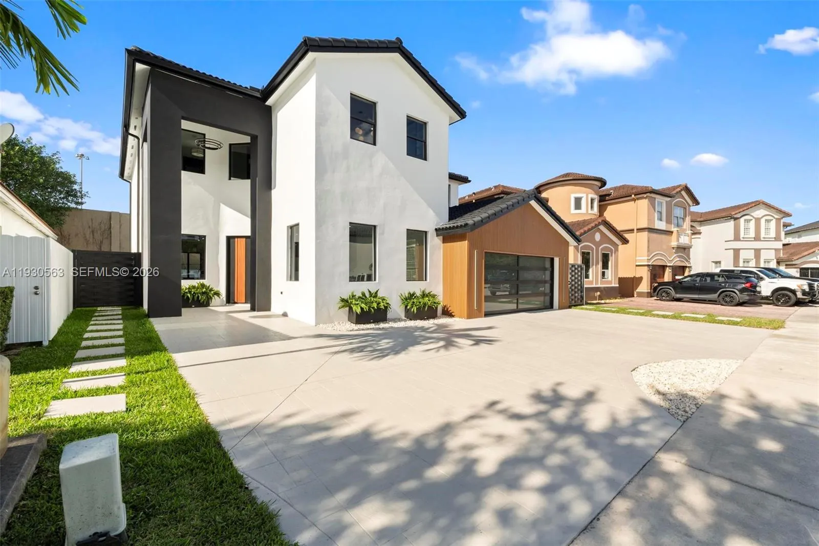 Vendido 18172 NW 91st Court, Hialeah, FL 33018, Hialeah, FL 33018